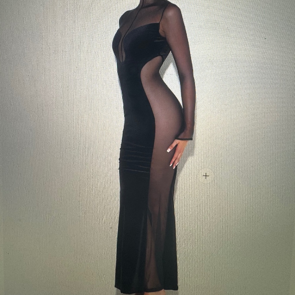 Miss Circle Black Dress size L (US 10-12)